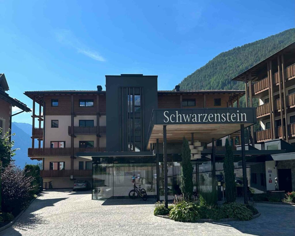 Hotel-Schwarzenstein-Lutago-Location